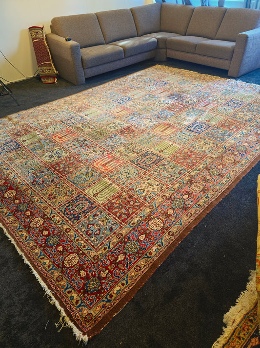Groot perzisch tapijt Baktihari 360x260 handgeknoopt wollen vloerkleed