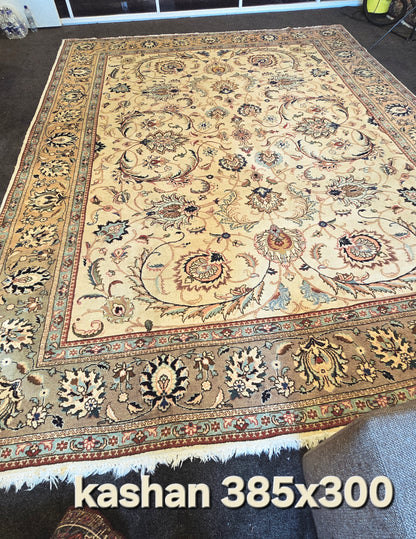 Groot perzisch Tapijt Kashan 385x300 handgeknoopt wollen vloerkleed