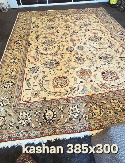 Groot perzisch Tapijt Kashan 385x300 handgeknoopt wollen vloerkleed