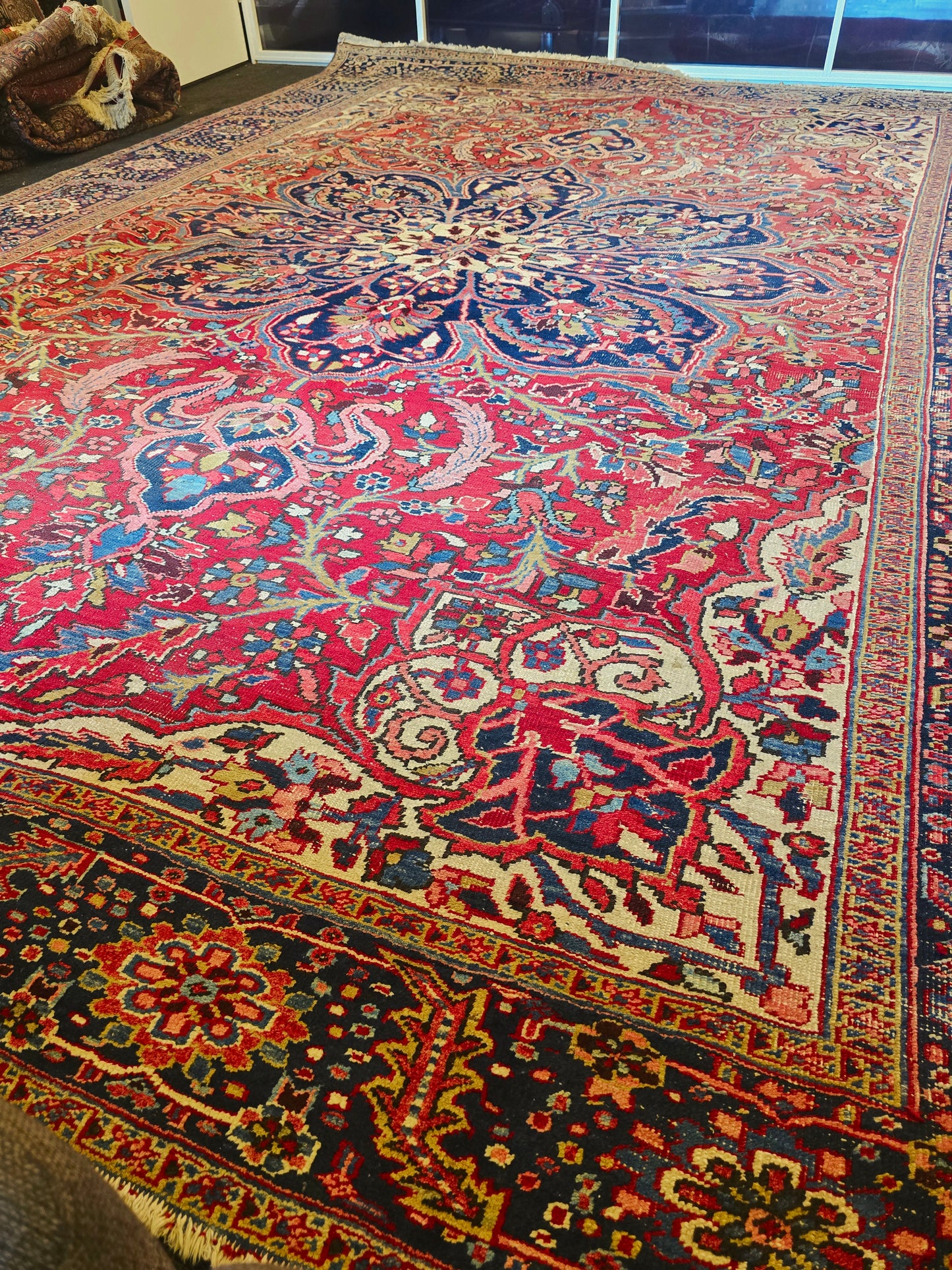 Groot perzisch tapijt Heriz 430 x 330 extra large handgeknoopt wollen vloerkleed