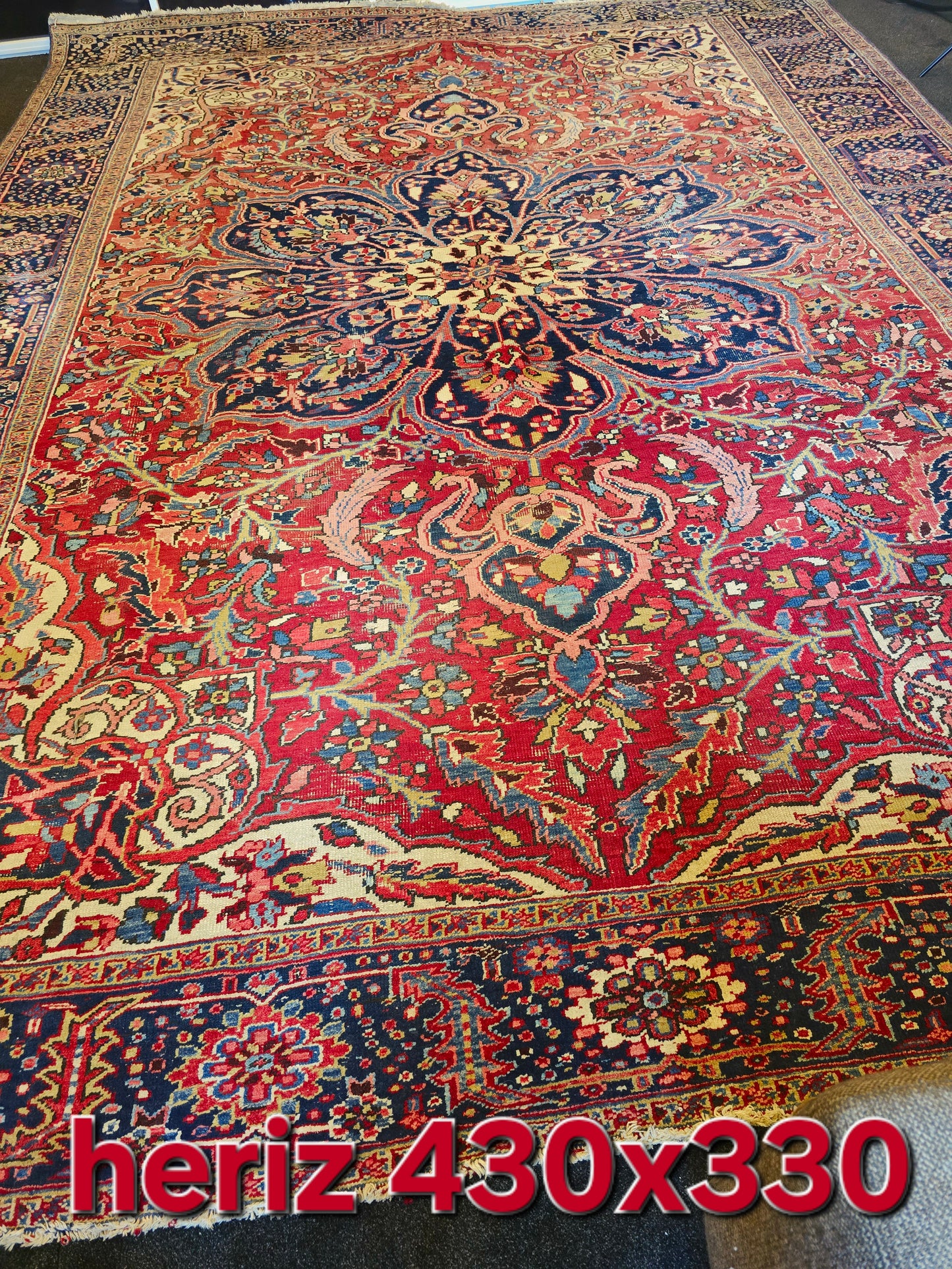 Groot perzisch tapijt Heriz 430 x 330 extra large handgeknoopt wollen vloerkleed
