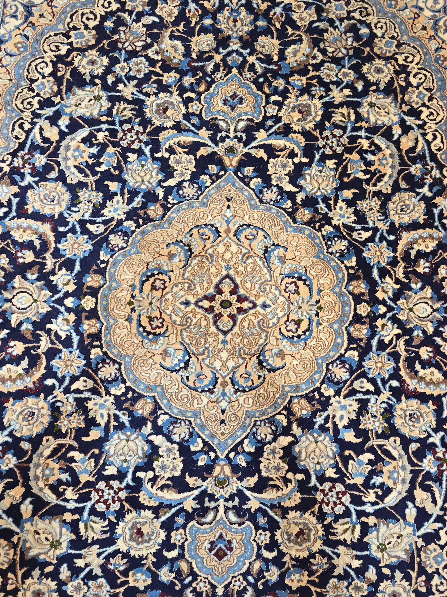 Groot Perzisch Tapijt Nain 340x330 wollen vloerkleed iran