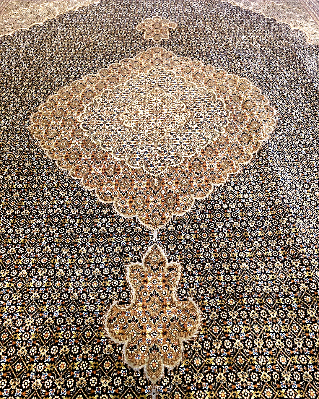 Groot Perzisch tapijt Tabriz Mahi 355x255 wollen vloerkleed Iran Handgeknoopt