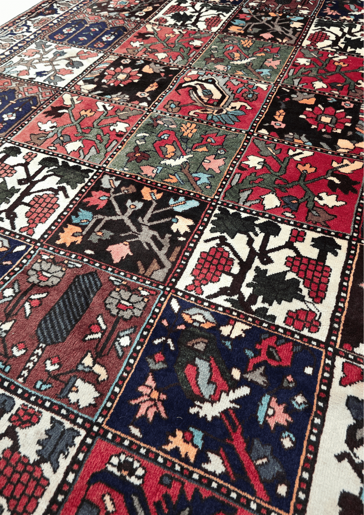 Perzisch tapijt baktihari 300x210 wollen vloerkleed iran
